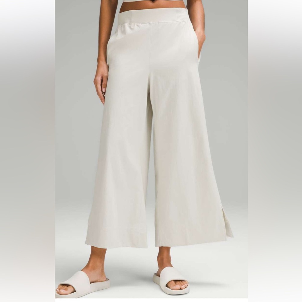 Lululemon Stretch Woven Wide-Leg High-Rise Cropped Pant Bone Size XL